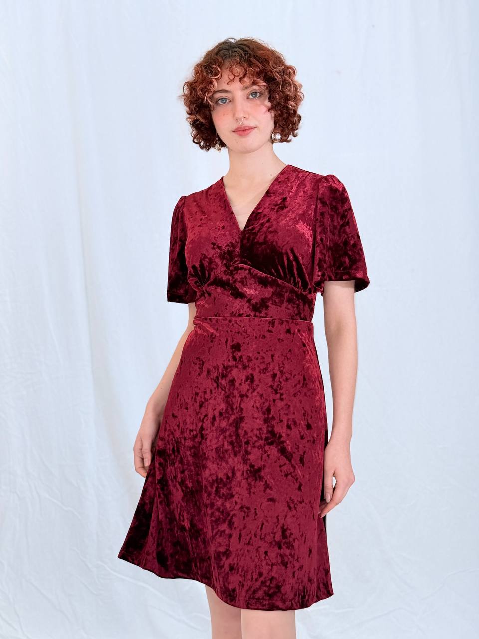 שמלת סוזאן- אדום (שרוול קצר)