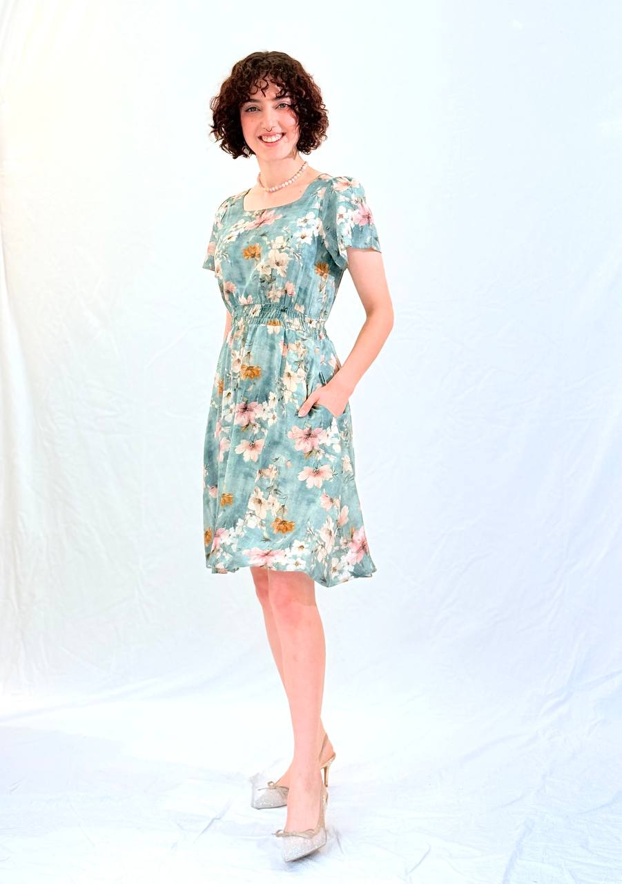 שמלת כחול שמיים- פרחים כחול