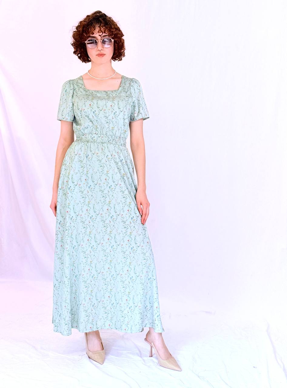 שמלת סנטוריני- תכלת פרחוני