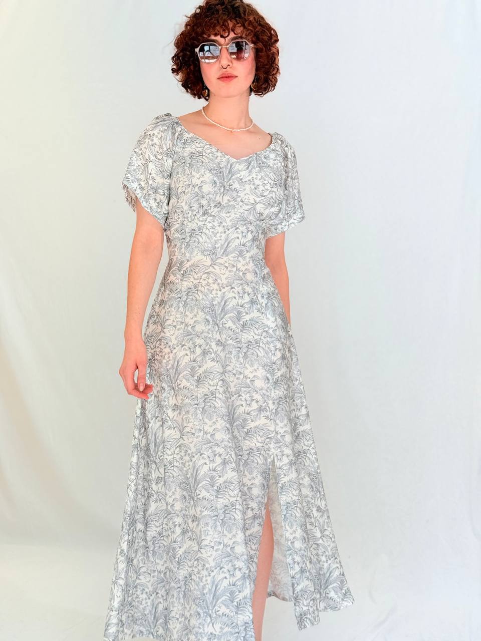 שמלת סקרלט- הדפס תכלת