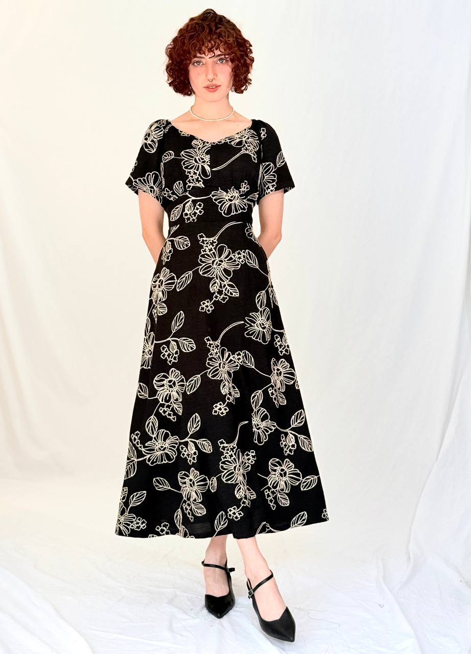 שמלת סקרלט- שחור