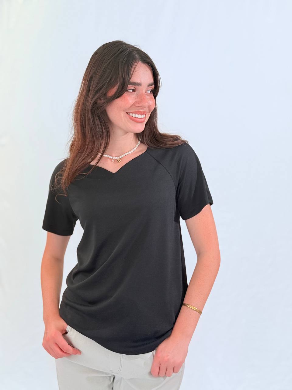 חולצת לב- שחור