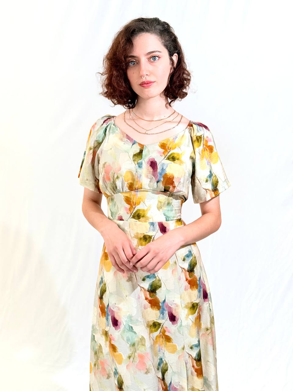 שמלת סקרלט- צבעונית